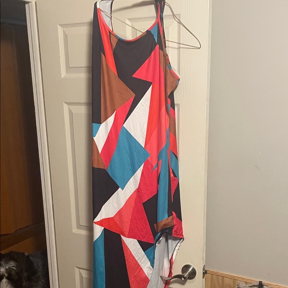 SHEIN Asymmetrical Dress with Bold Geometric Design